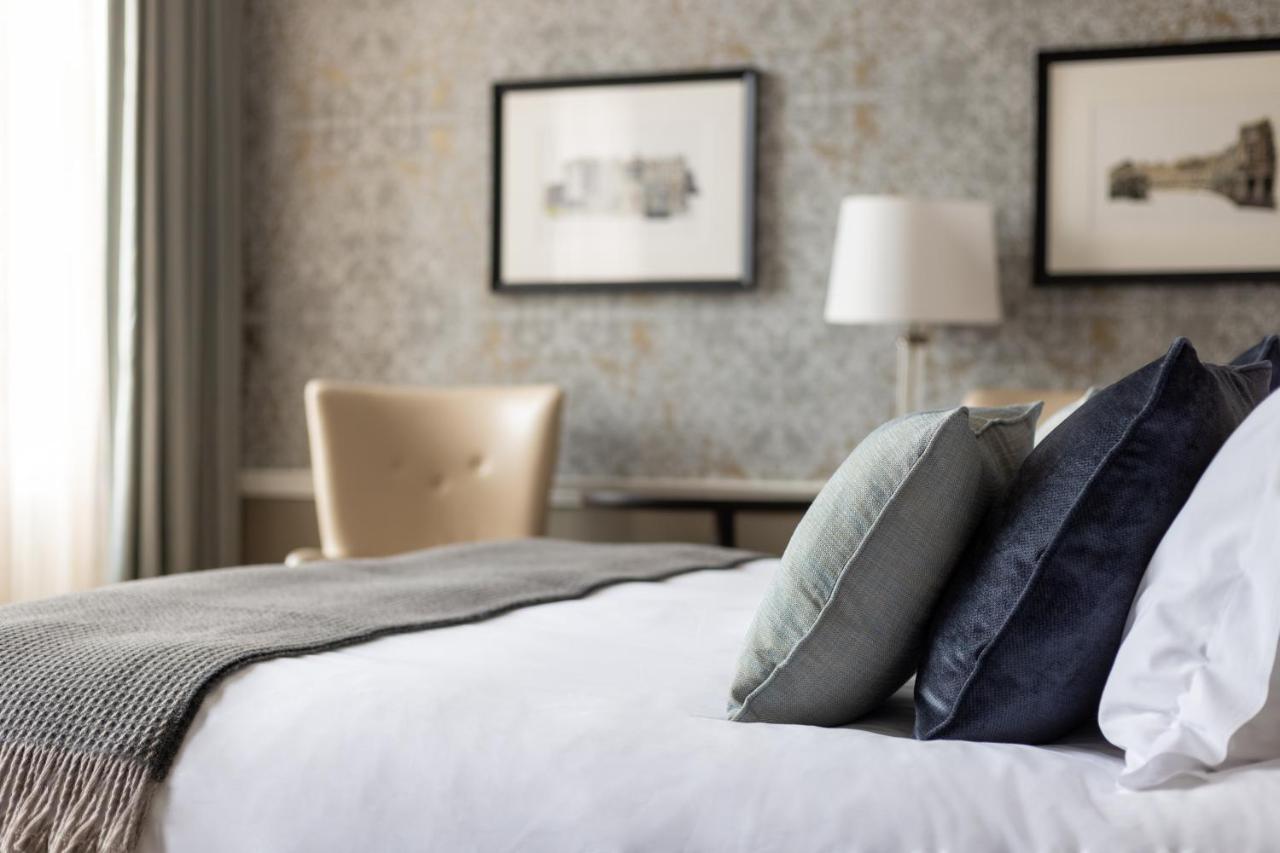 Отель Ensana Buxton Crescent Экстерьер фото A bedroom at The Ivy Collection